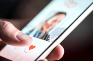 The Impact of Dating Apps on Our Love Lives, for Better or Worse